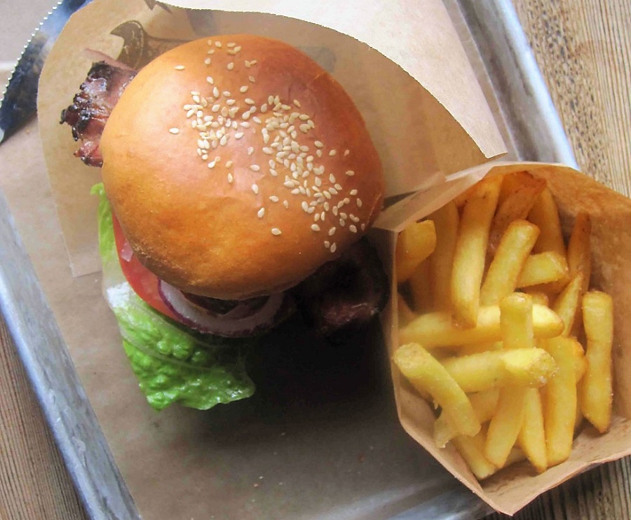 Burger fra Garage Bar