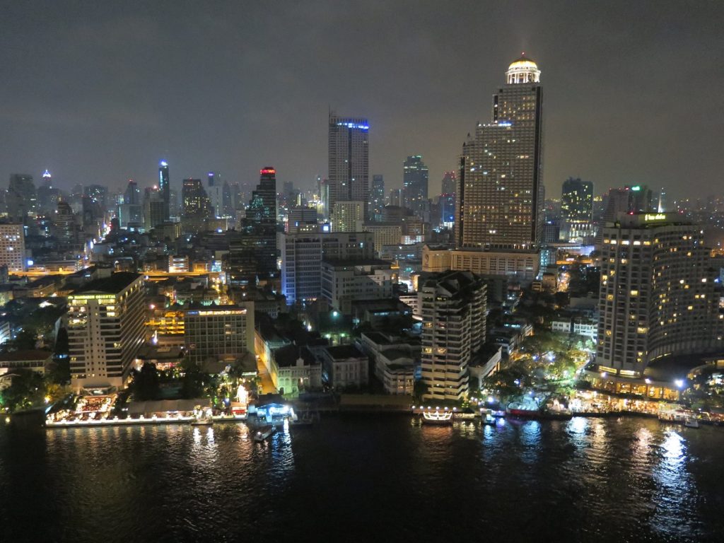 Udsigt fra The Peninsula i Bangkok, Thailand